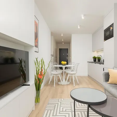 Heart Of Metro Swietokrzyska By Renters * 华沙