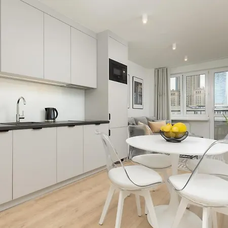 Apartment Heart Of Metro Swietokrzyska By Renters