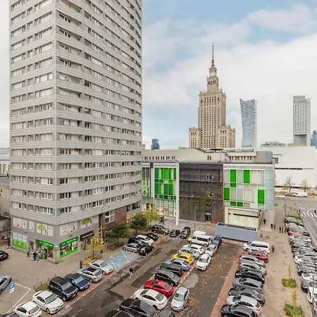 Heart Of Metro Swietokrzyska By Renters Apartment