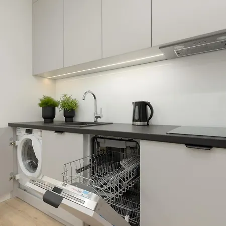 Heart Of Metro Swietokrzyska By Renters * Warszawa